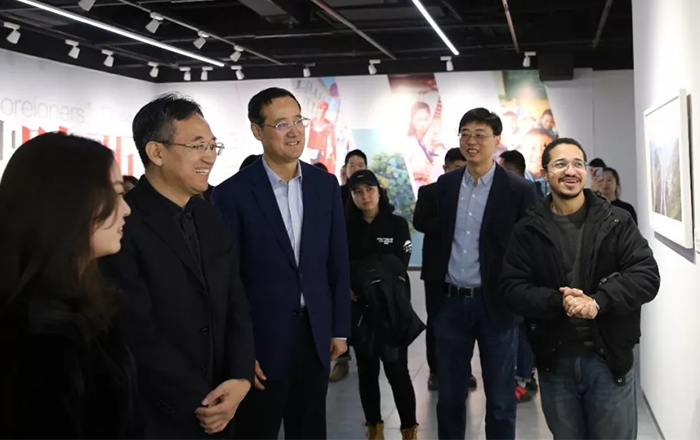 “外国人眼中的陕西暨万里丝路行记”主题摄影联展在西安当代美术馆开展